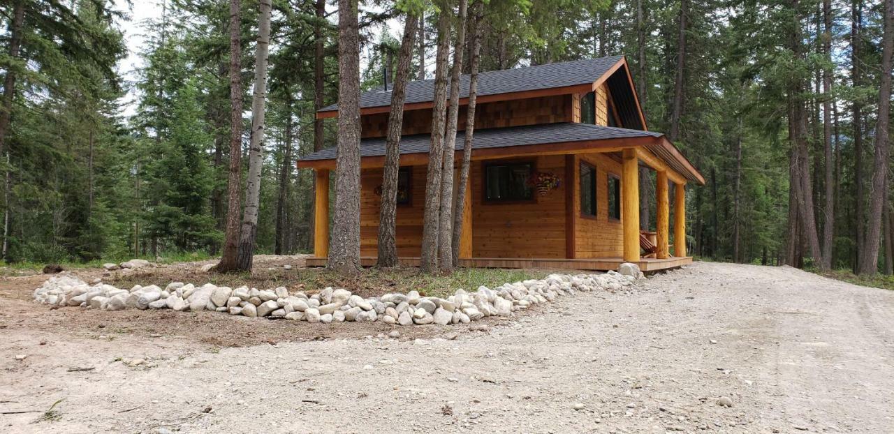 Kicking Horse Canyon Guest House Голден Екстер'єр фото
