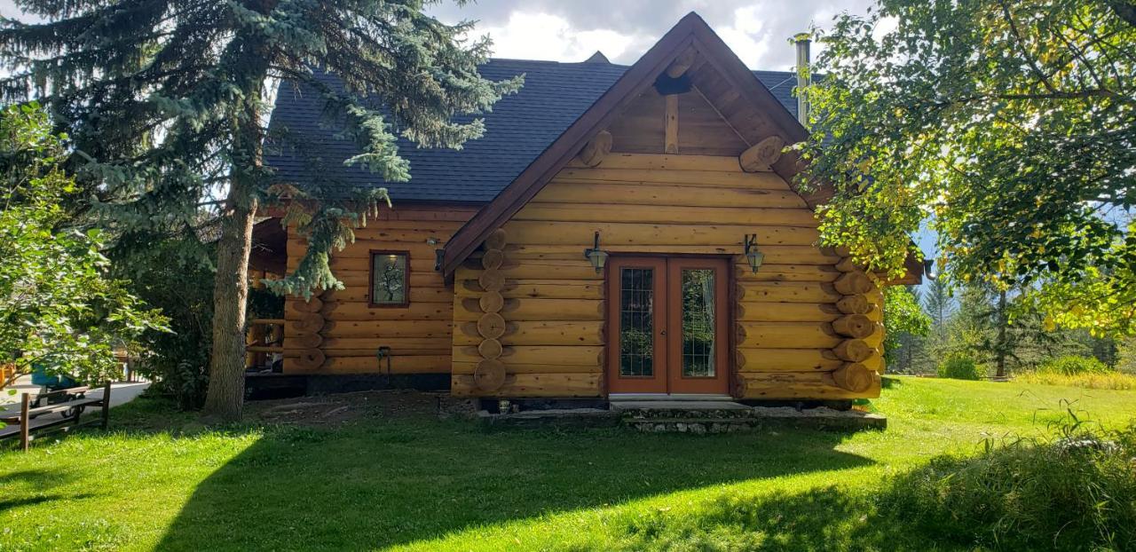Kicking Horse Canyon Guest House Голден Екстер'єр фото